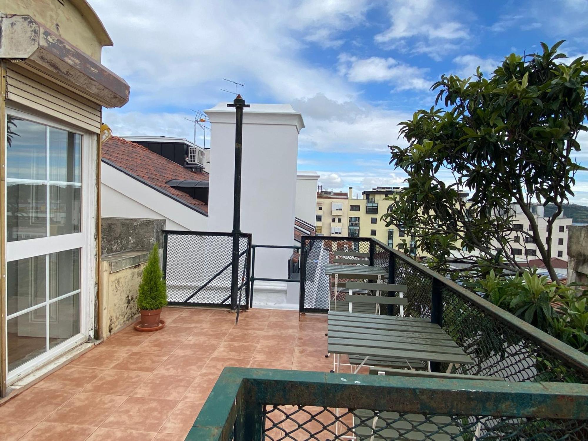 Terrace House Hostel Lisbon Exterior photo