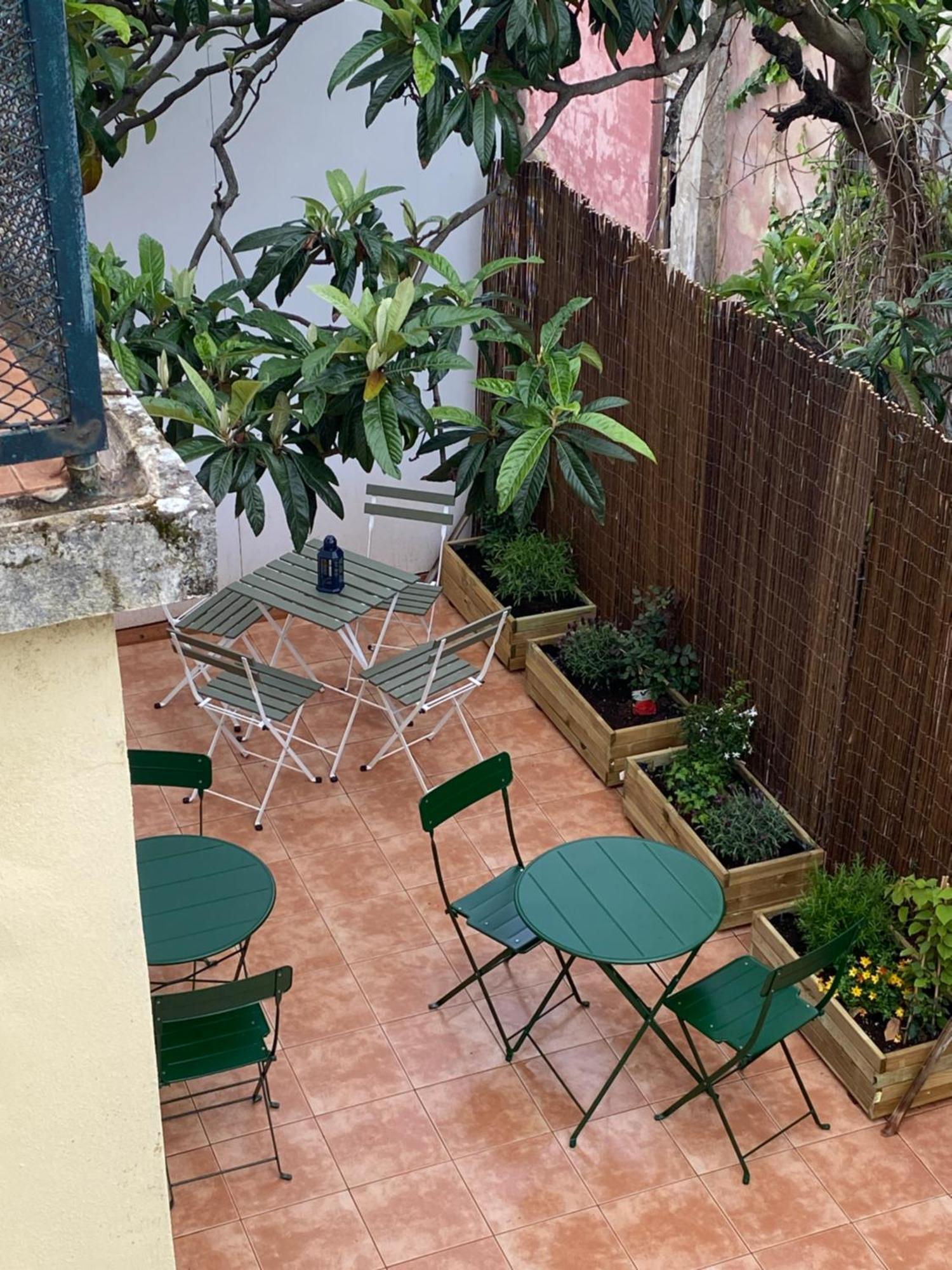 Terrace House Hostel Lisbon Exterior photo