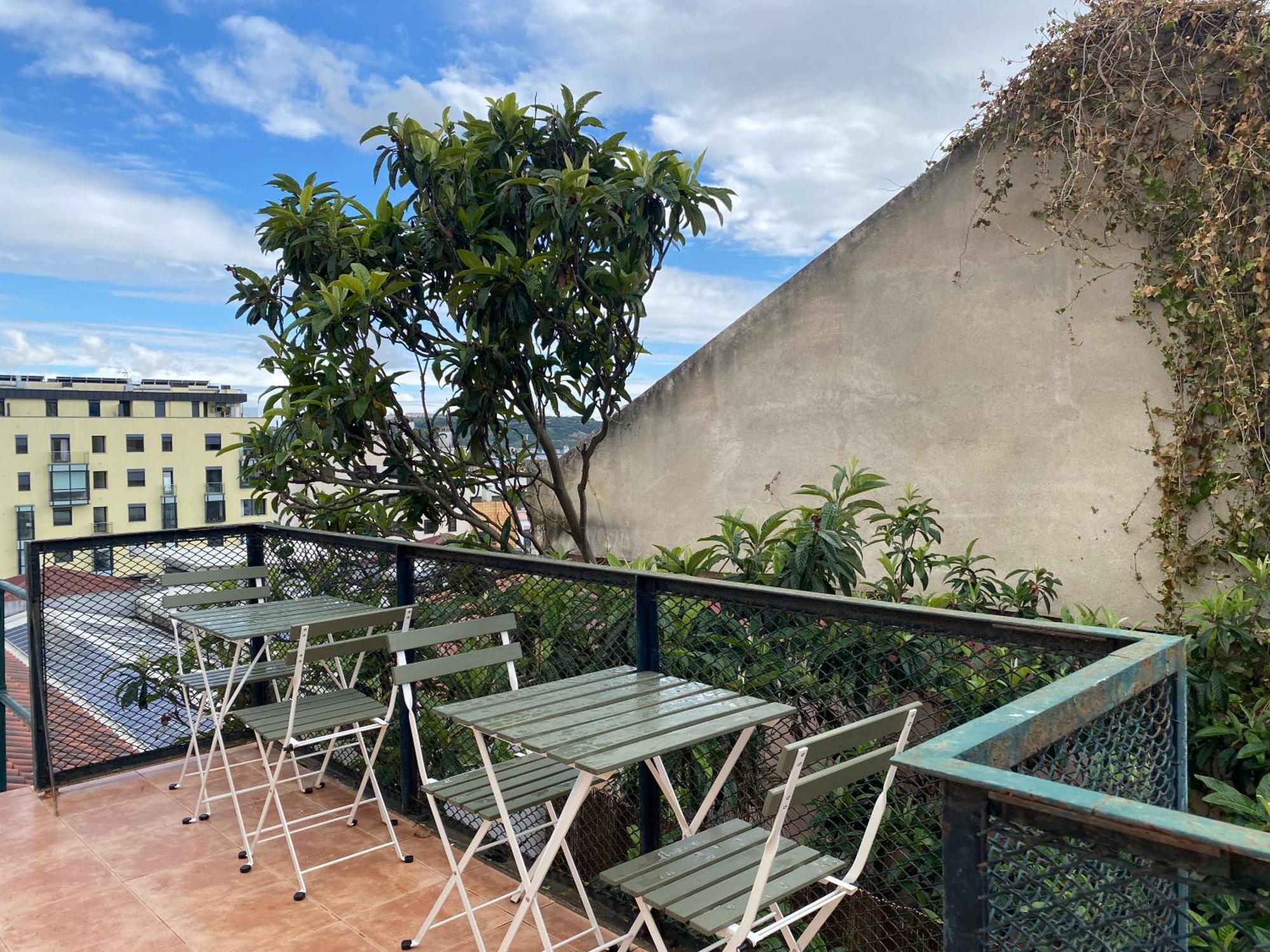 Terrace House Hostel Lisbon Exterior photo