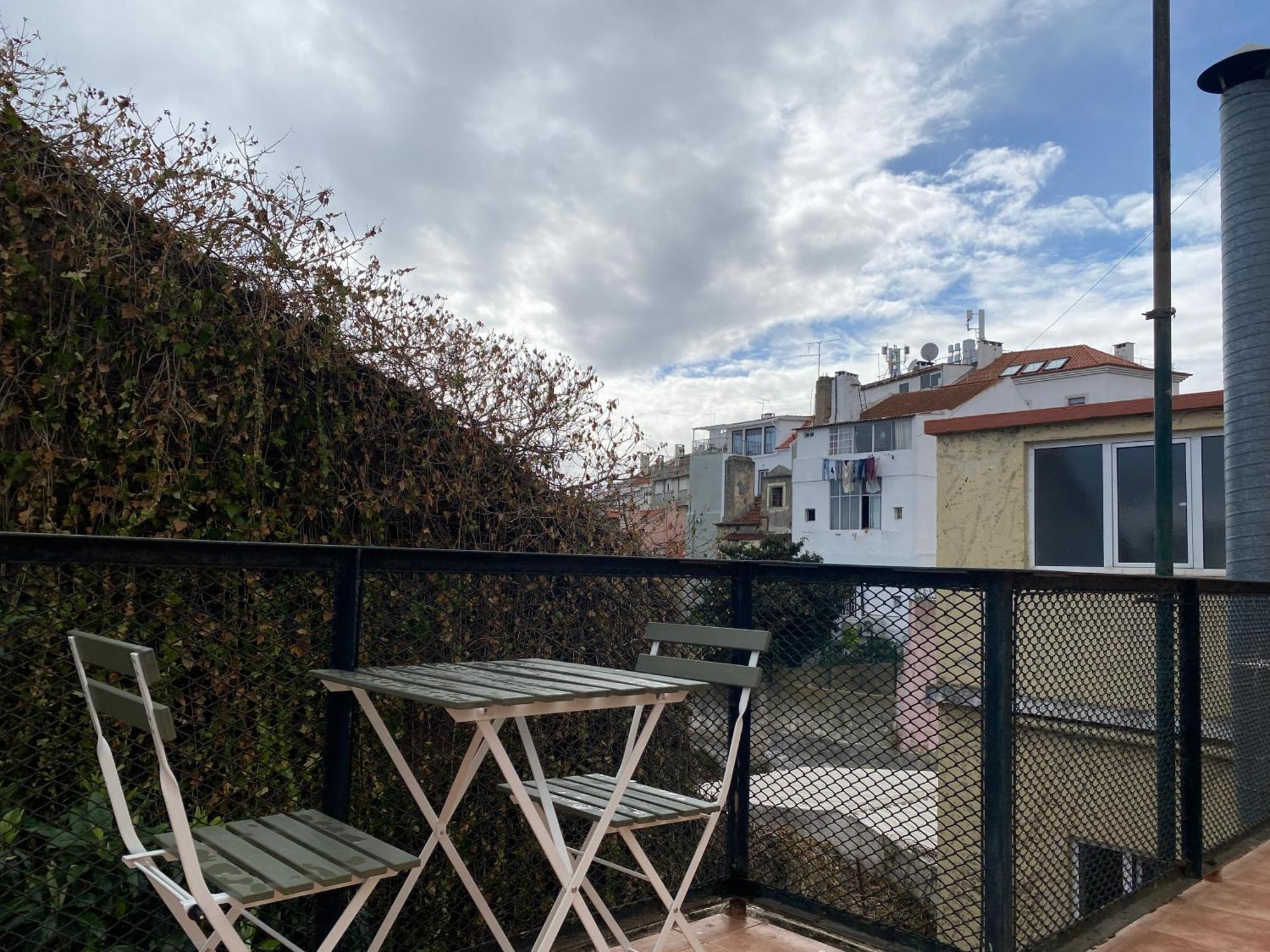 Terrace House Hostel Lisbon Exterior photo