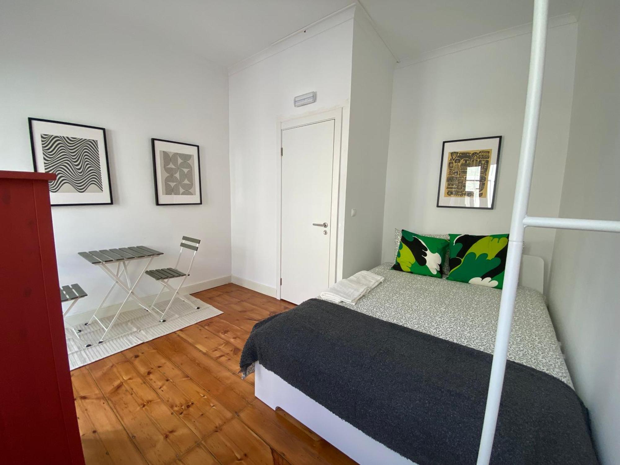 Terrace House Hostel Lisbon Exterior photo