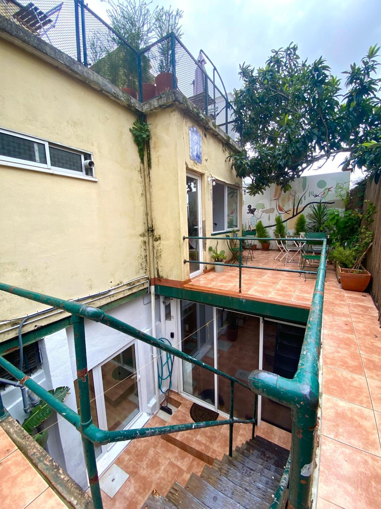 Terrace House Hostel Lisbon Exterior photo